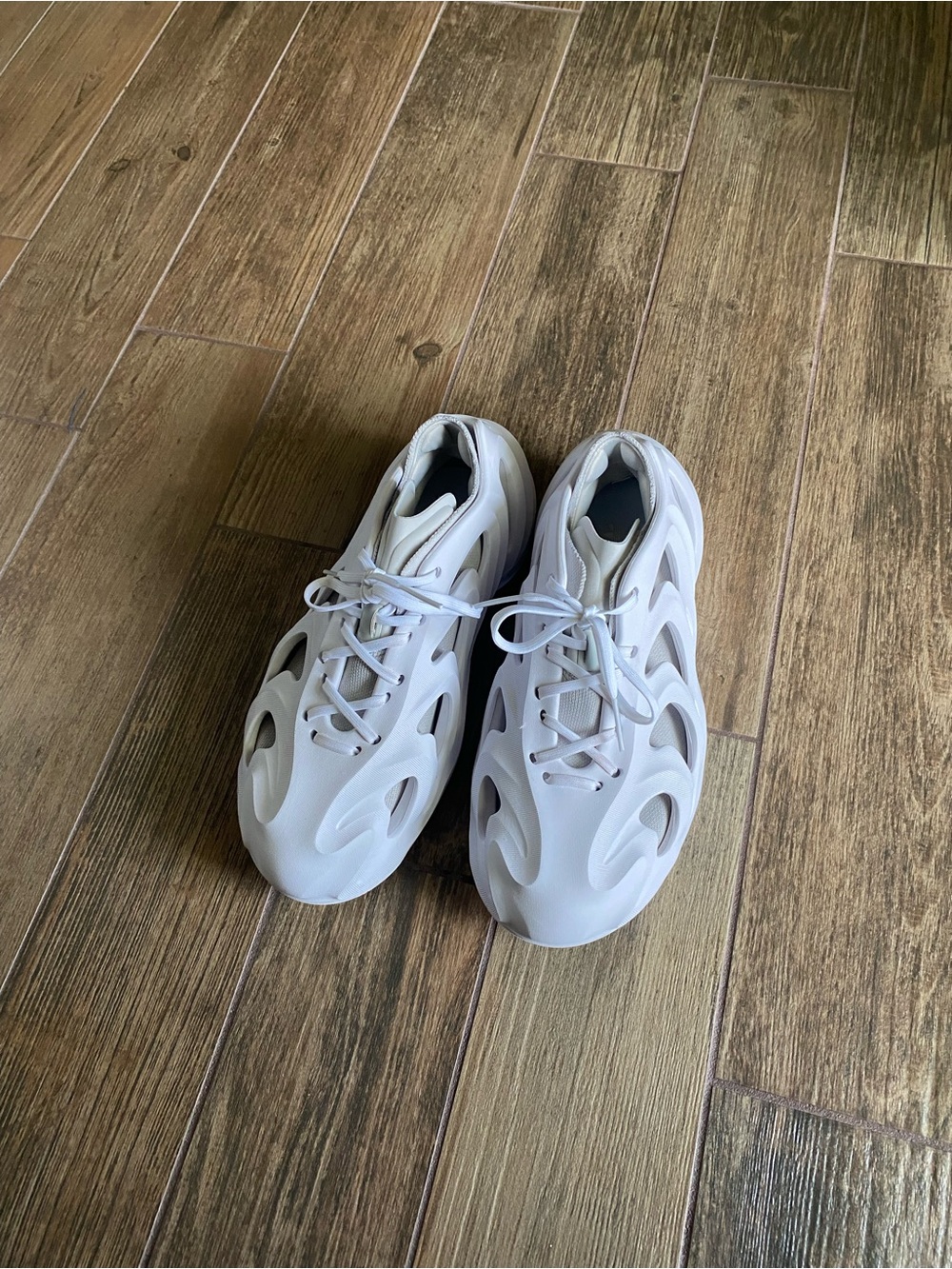 Adidas Men's Adifom Q White/ Grey Shoes